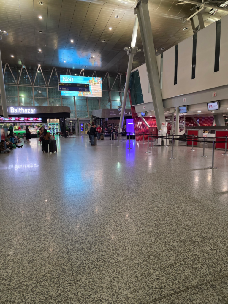 Tiraine Airport